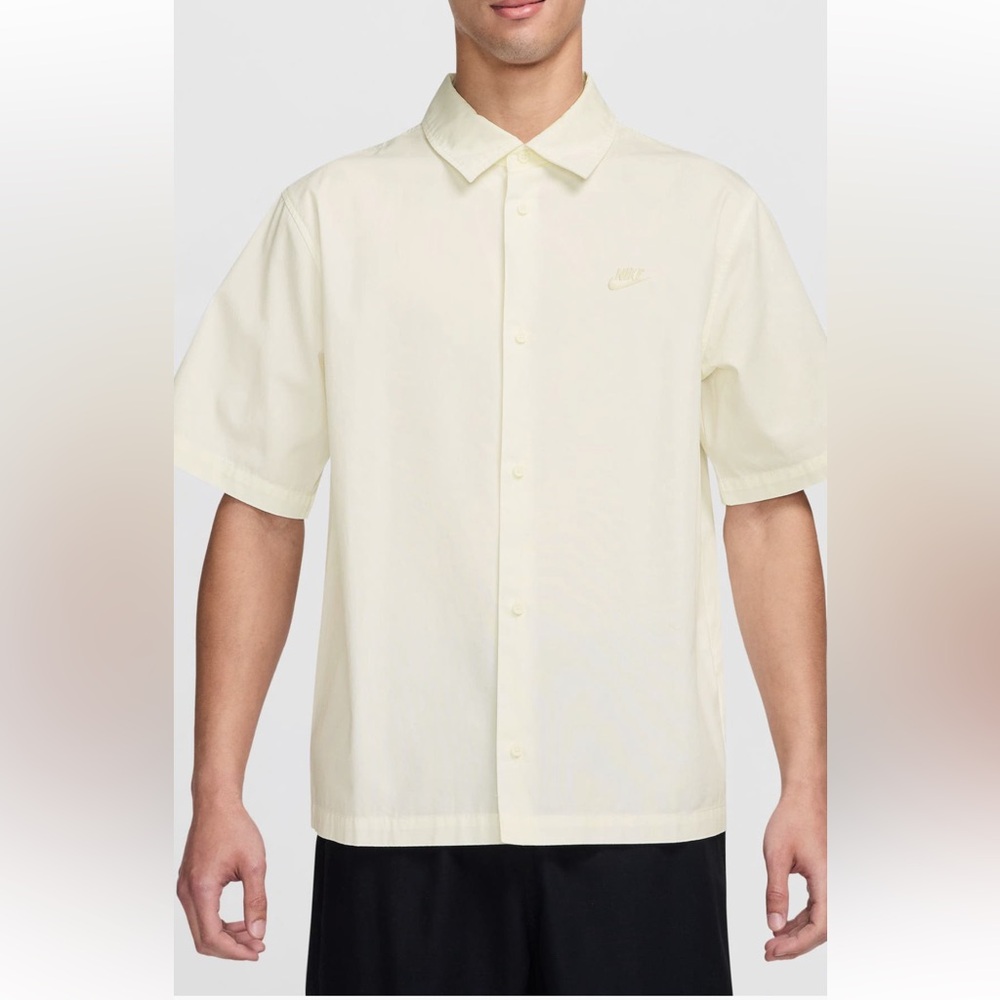 Nike Men’s Club Loose Fit Short Sleeve Button Up Shirt XL NWT Sail Cotton Poplin
